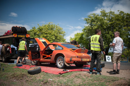 Safari Rally Team Tido Orange Porsche