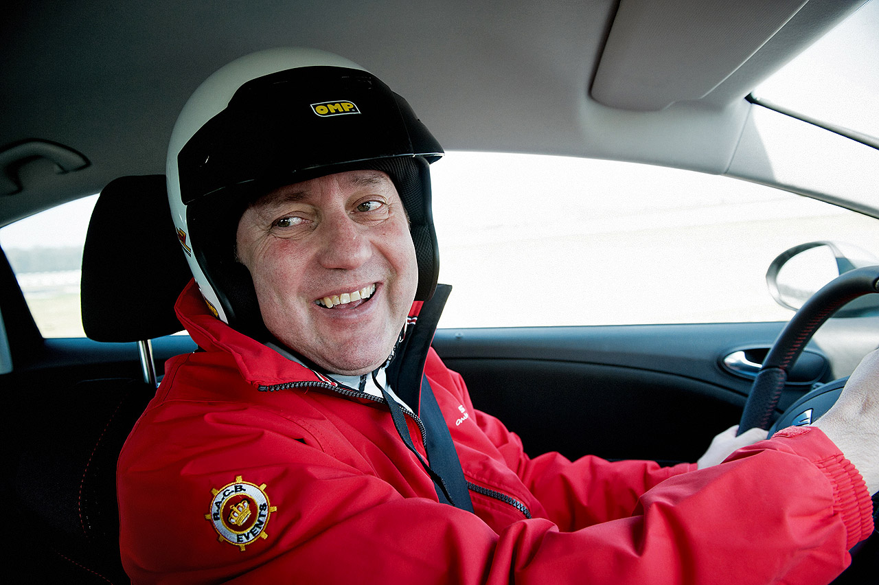 Marc Duez joins Tuthill Porsche Ice Driving