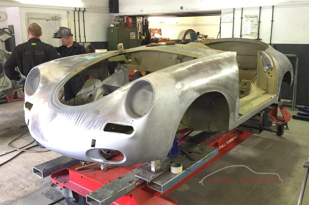 Tuthill Porsche Restoration Workshop: 356 Roadster